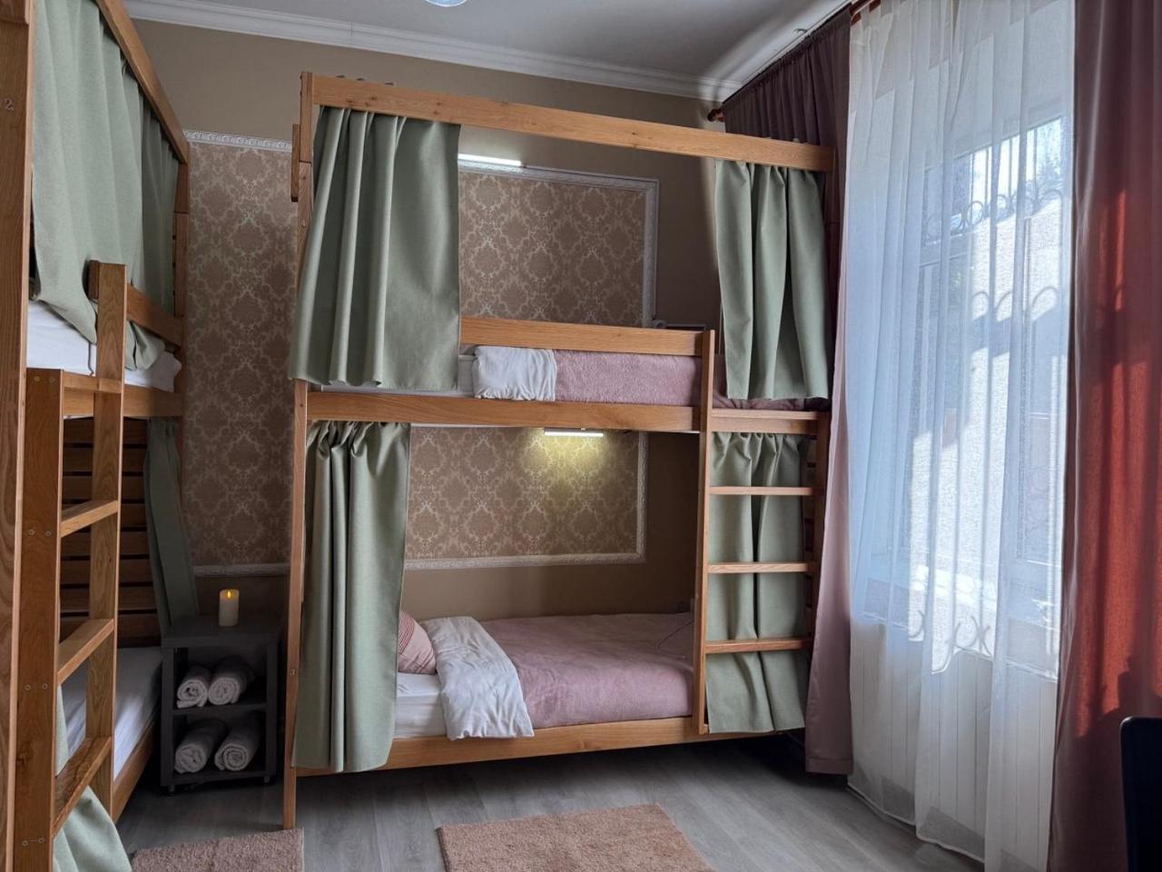 Buddha Hostel Bodoni Chisinau Bagian luar foto